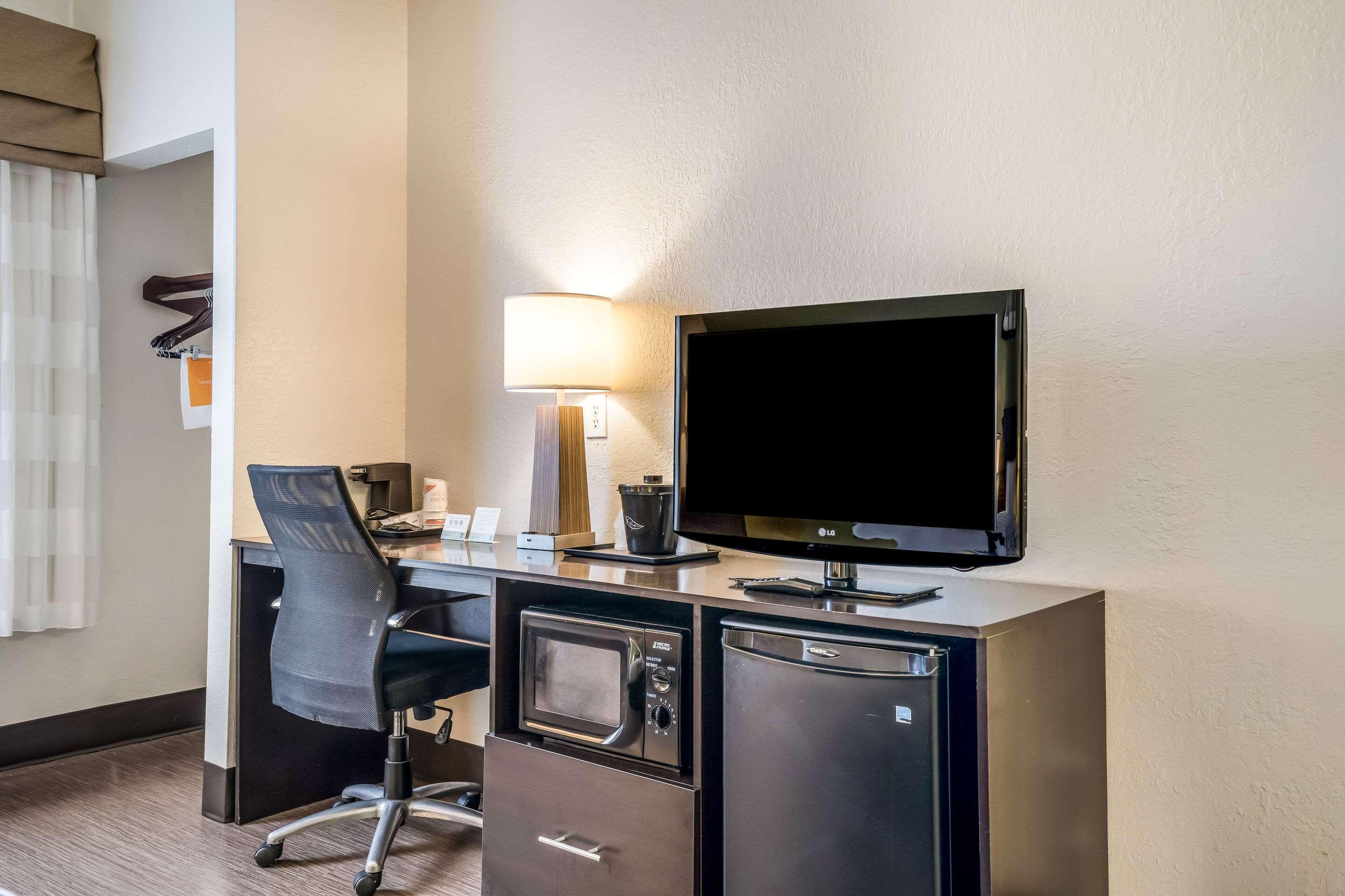 Sleep Inn & Suites Jacksonville Near Camp Lejeune Dış mekan fotoğraf