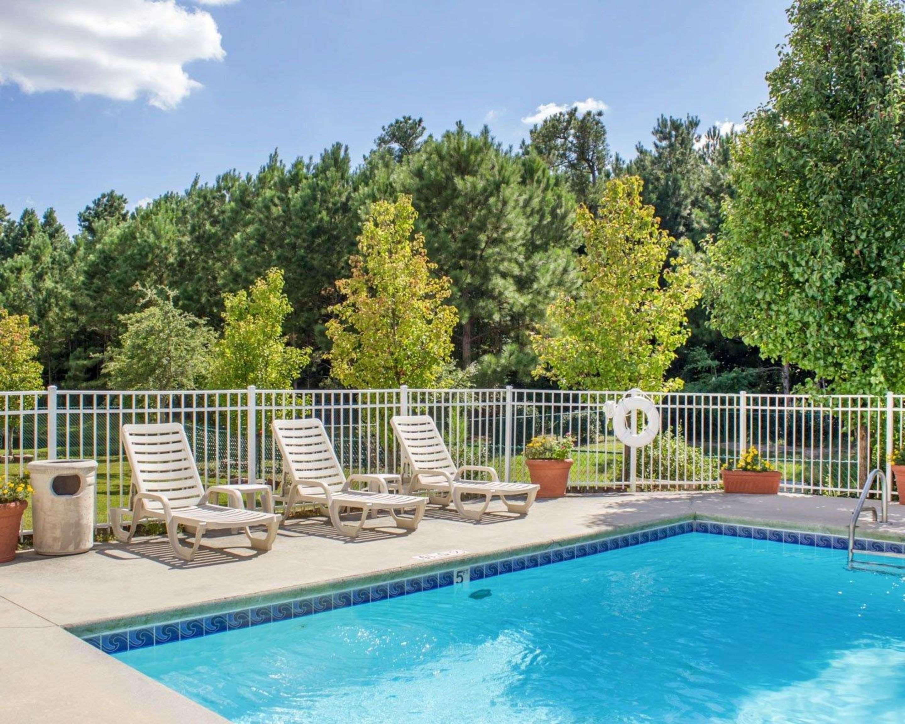 Sleep Inn & Suites Jacksonville Near Camp Lejeune Dış mekan fotoğraf